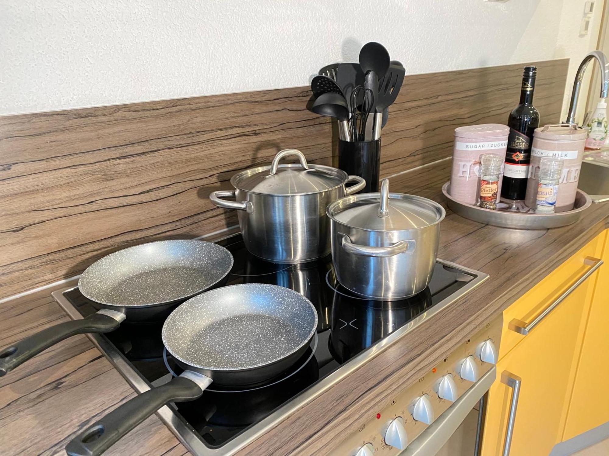 Gärtringen 2 Zimmer Apartment, 70 Qm, Max 4 Pers, Private Terasse, 2 Parkplaetze, Internet 250 Mbit מראה חיצוני תמונה