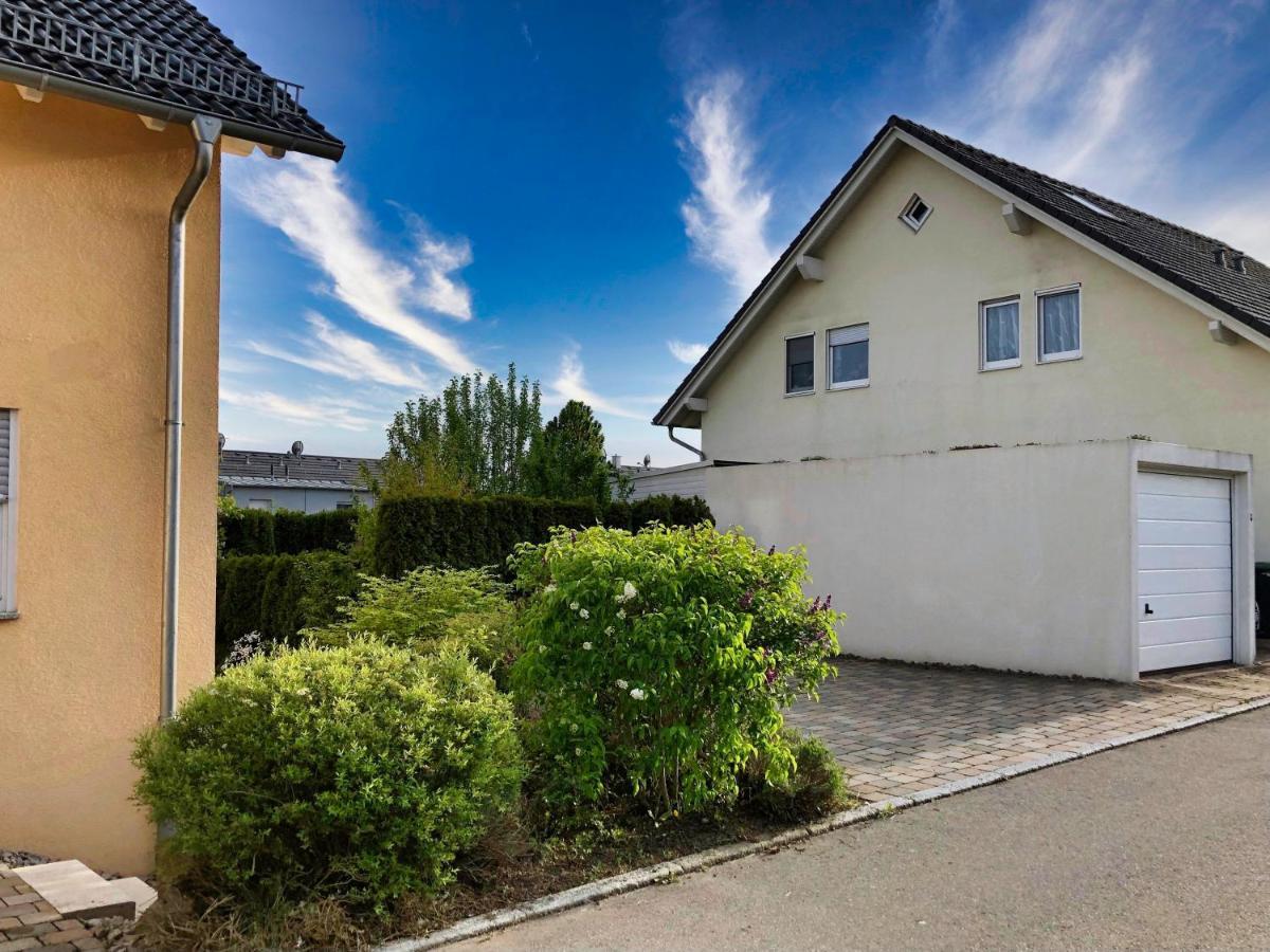 Gärtringen 2 Zimmer Apartment, 70 Qm, Max 4 Pers, Private Terasse, 2 Parkplaetze, Internet 250 Mbit מראה חיצוני תמונה